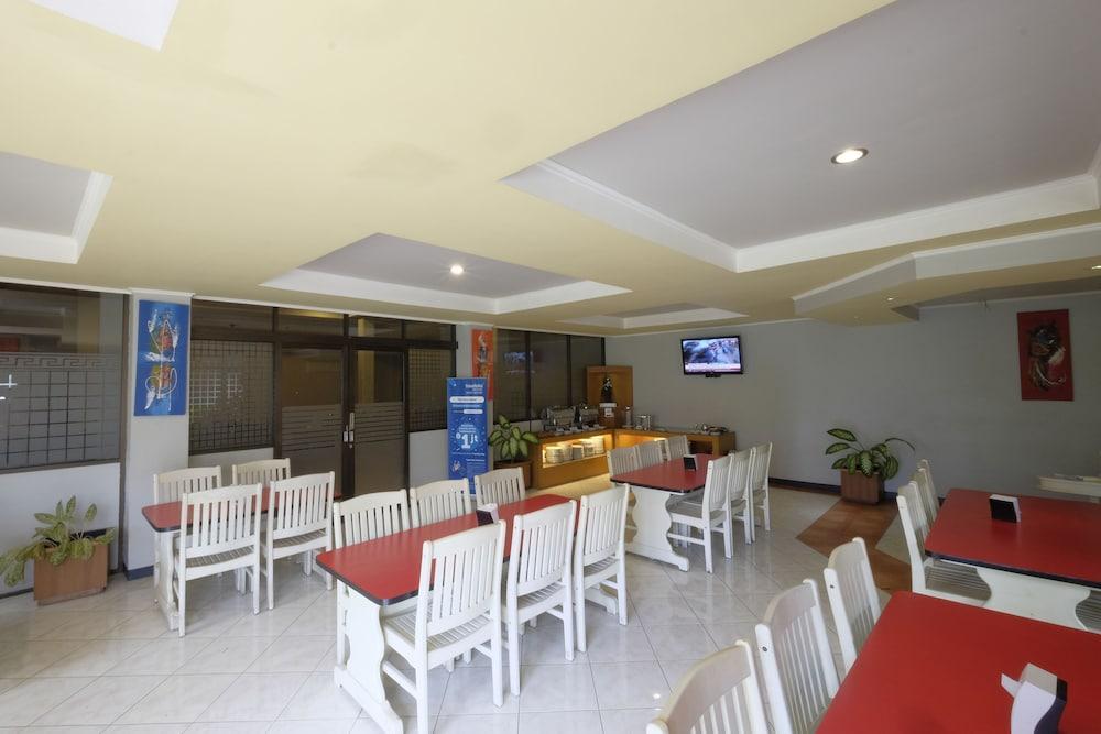 The Yani Hotel Bali Pesanggaran Eksteriør bilde
